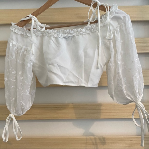 White Cropped cottagecore shirt - Picture 2 of 3